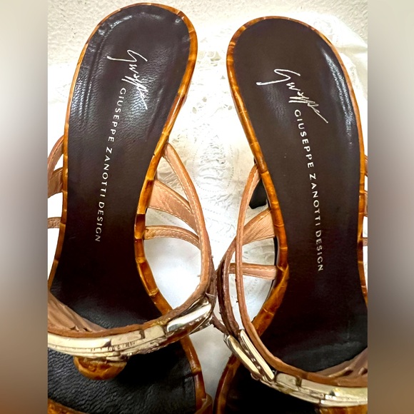 Giuseppe Zanotti Design Rhinestones Heels Sandals - Picture 10 of 15